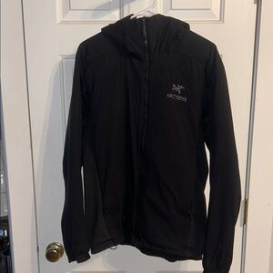 Arc'teryx Atom LT Black Hooded Jacket